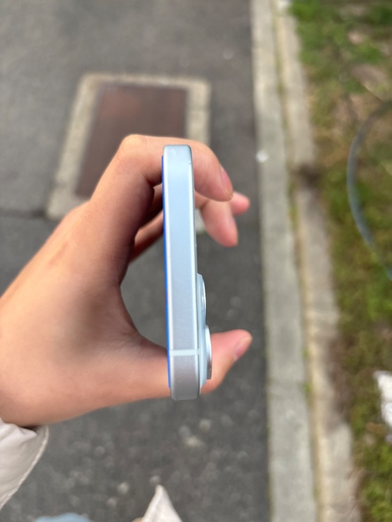 iPhone 15 128GB docomo（スマホ）の商品画像 - 査定依頼日：2026年1月27日 - 最高査定価格：65,000円