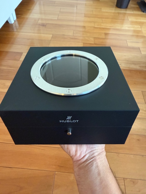 ウブロ クラシックフュージョン （高級時計）の商品画像 - 査定依頼日：2025年8月22日 - 最高査定価格：570,000円