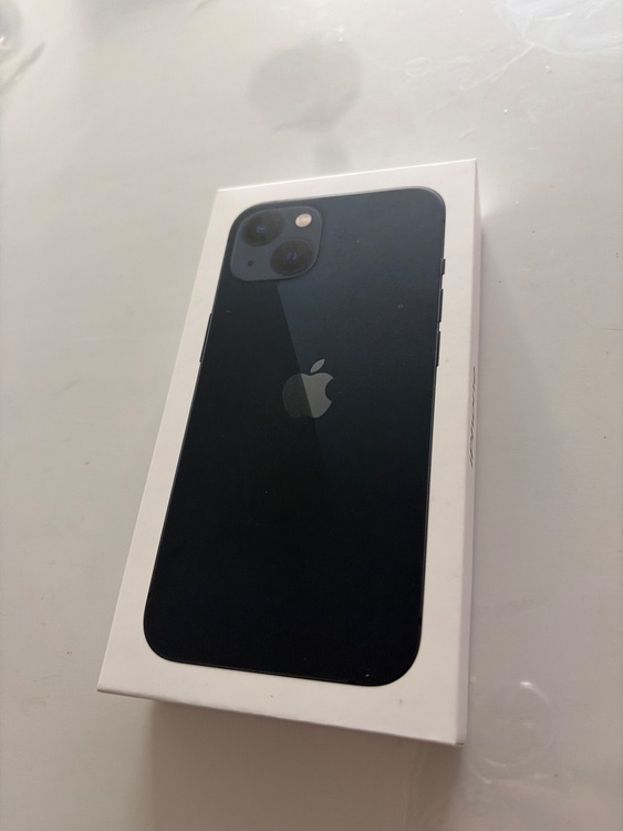 iPhone 13 128GB docomo（スマホ）の商品画像 - 査定依頼日：2026年3月1日 - 最高査定価格：36,000円