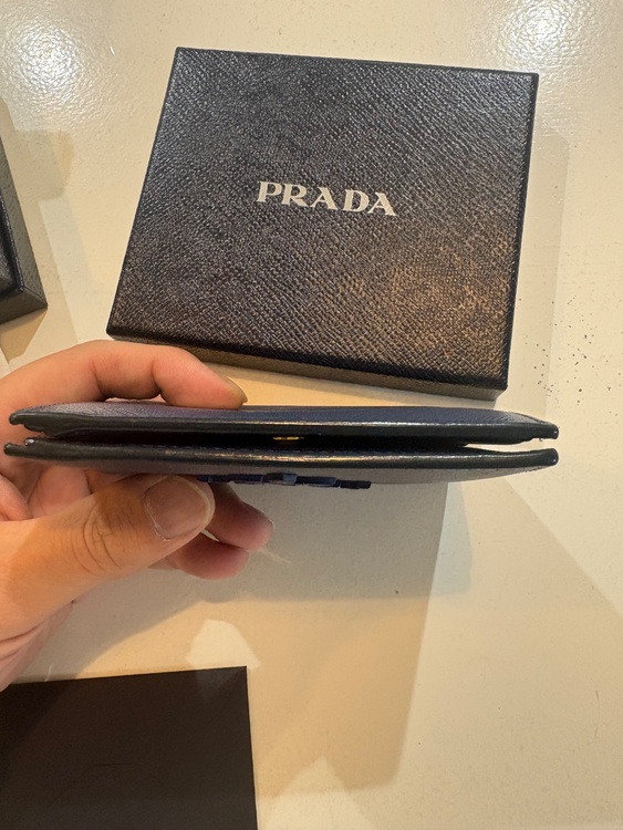 サフィアーノ　シャイン（ブランド財布・小物）の商品画像 - 査定依頼日：2026年2月12日 - 最高査定価格：10,000円