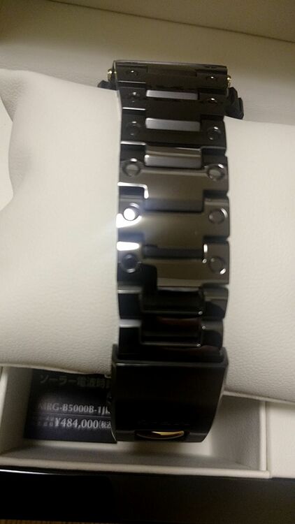 G-SHOCK MR-G B5000B 1j（高級時計）の商品画像 - 査定依頼日：2025年9月2日 - 最高査定価格：300,000円