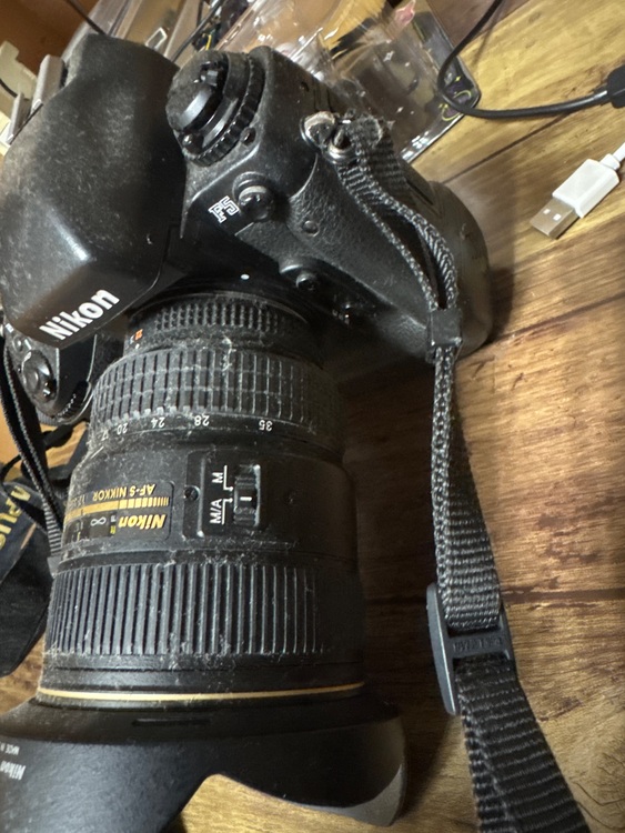 F5（カメラ）の商品画像 - 査定依頼日：2025年10月15日 - 最高査定価格：3,000円