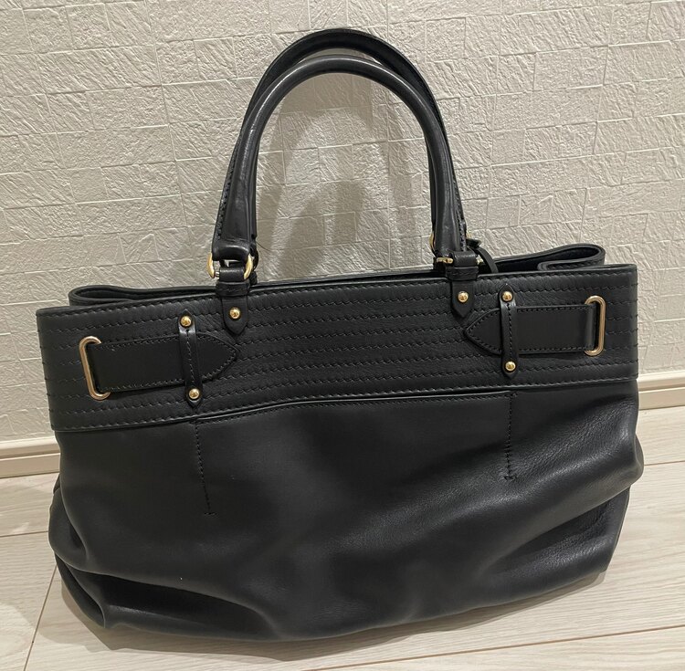 フェラガモ  （ブランドバッグ）の商品画像 - 査定依頼日：2025年4月1日 - 最高査定価格：20,000円