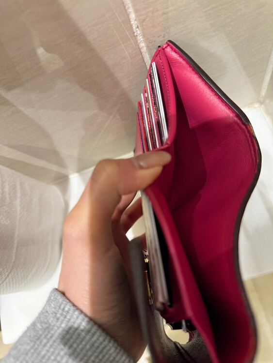 ルイ・ヴィトン トリヨン ポルトフォイユカプシーヌコンパクト M62157 （ブランド財布・小物）の商品画像 - 査定依頼日：2025年3月30日 - 最高査定価格：10,000円