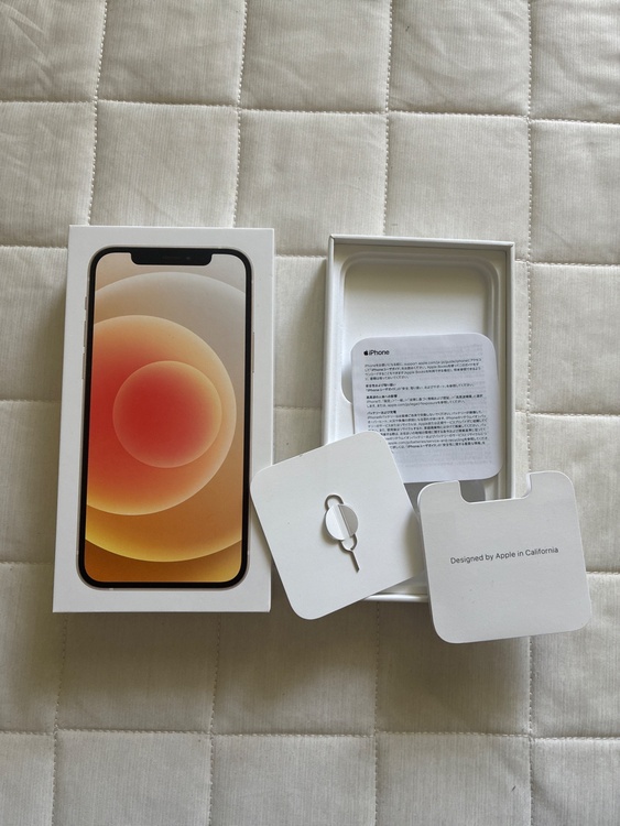 iPhone12 64M空箱（スマホ）の商品画像 - 査定依頼日：2026年4月19日 - 最高査定価格：24,000円