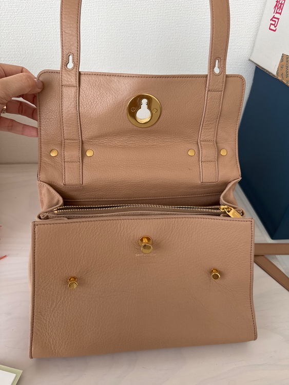 ミューズトゥ（ブランドバッグ）の商品画像 - 査定依頼日：2025年8月22日 - 最高査定価格：25,000円