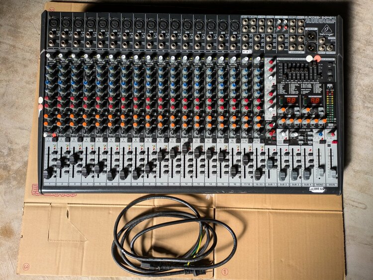 ベリンガー（ピアノ・楽器・PA機材）の商品画像 - 査定依頼日：2026年3月21日 - 最高査定価格：3,000円