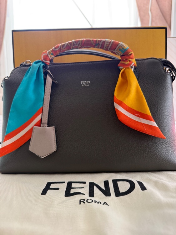 フェンディ  （ブランドバッグ）の商品画像 - 査定依頼日：2026年1月30日 - 最高査定価格：120,000円