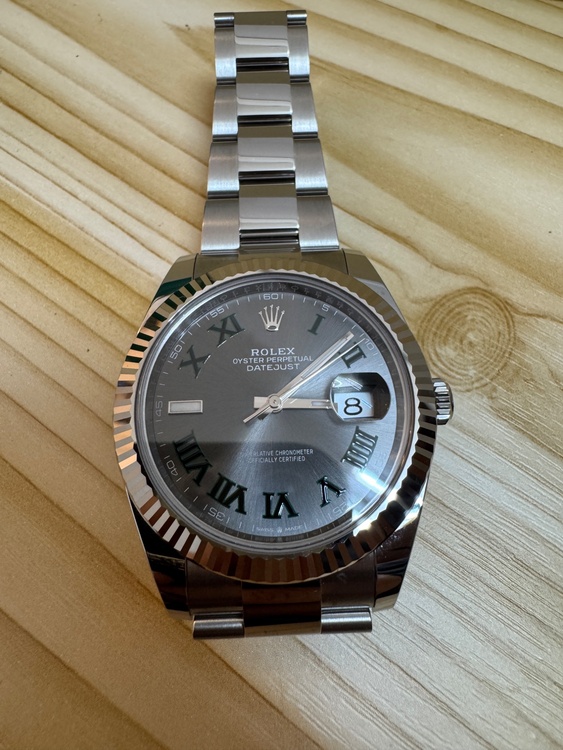 ロレックス デイトジャスト 126334（高級時計）の商品画像 - 査定依頼日：2025年12月9日 - 最高査定価格：2,200,000円