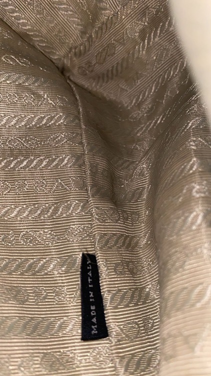 プラダバッグ（ブランドバッグ）の商品画像 - 査定依頼日：2025年12月6日 - 最高査定価格：90,000円