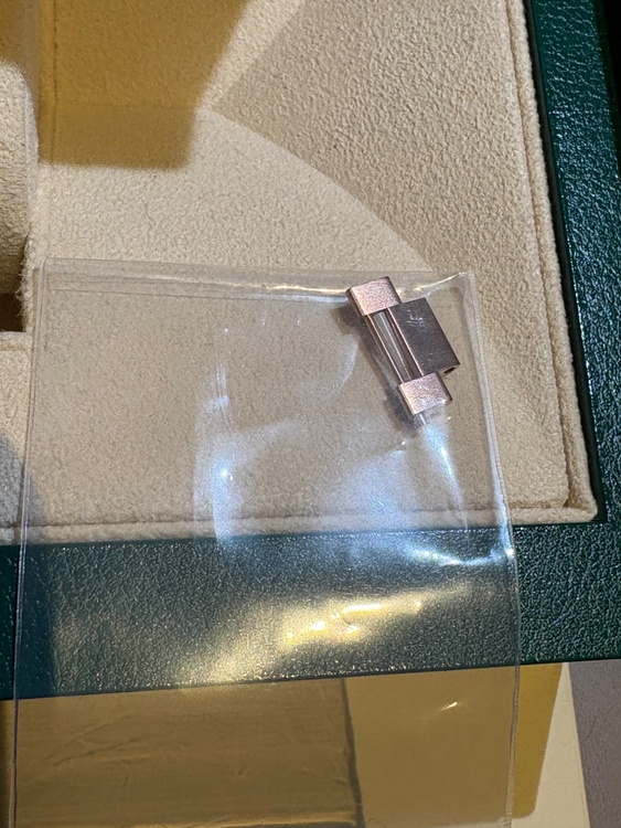 128235（高級時計）の商品画像 - 査定依頼日：2026年4月8日 - 最高査定価格：7,300,000円