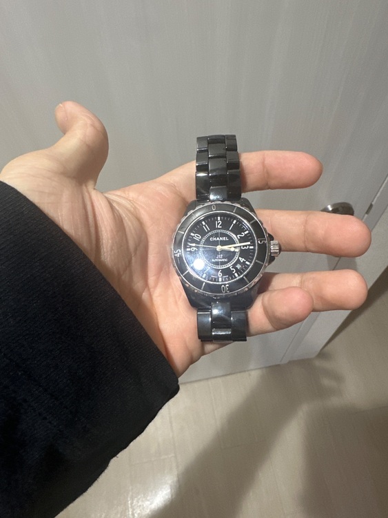 シャネル J12 （高級時計）の商品画像 - 査定依頼日：2025年11月16日 - 最高査定価格：420,000円