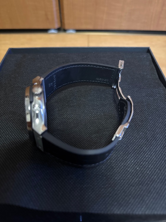 ウブロ クラシックフュージョン 517NX0170.LR（高級時計）の商品画像 - 査定依頼日：2025年9月17日 - 最高査定価格：1,100,000円