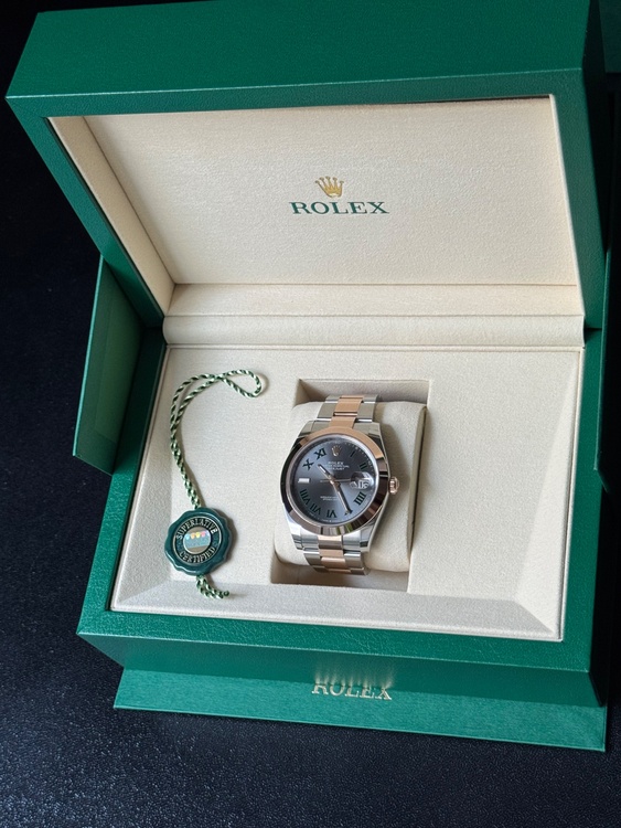 デイトジャスト 41  オイスタースチール＆エバーローズゴールド  リファレンス（高級時計）の商品画像 - 査定依頼日：2025年12月13日 - 最高査定価格：2,160,000円