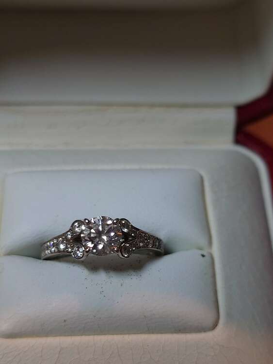 カルティエ　バレリーナ（宝石）の商品画像 - 査定依頼日：2025年4月24日 - 最高査定価格：250,000円