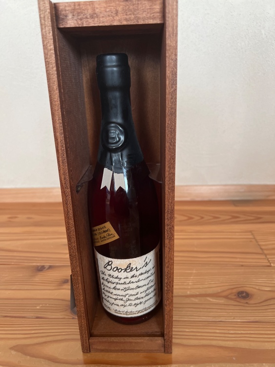 ウイスキー ブッカーズ （お酒）の商品画像 - 査定依頼日：2025年12月7日 - 最高査定価格：33,000円