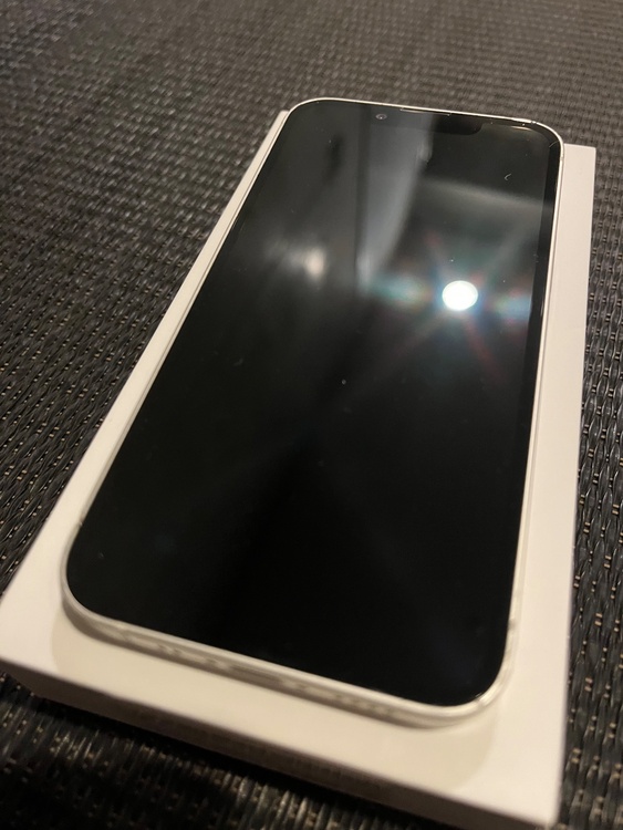 iPhone iPhone 13 mini 128GB Softbank（スマホ）の商品画像 - 査定依頼日：2026年9月23日 - 最高査定価格：28,500円