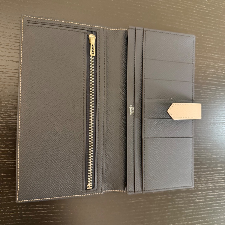 ベアンスフレ（ブランド財布・小物）の商品画像 - 査定依頼日：2025年6月7日 - 最高査定価格：1,200,000円