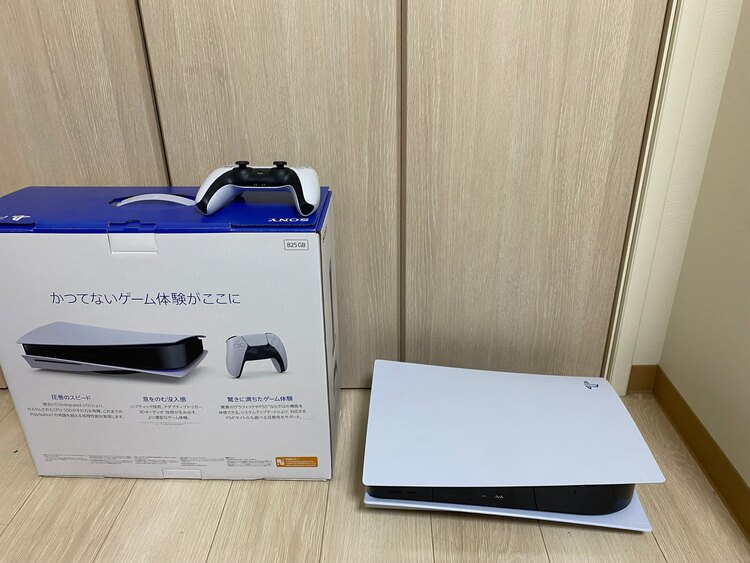 PS5 CFI1200A （ゲーム機本体・ゲームソフト）の商品画像 - 査定依頼日：2023年12月4日 - 最高査定価格：44,000円