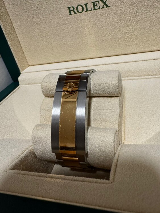 ロレックス サブマリーナーデイト 126613LN（高級時計）の商品画像 - 査定依頼日：2025年1月22日 - 最高査定価格：2,400,000円