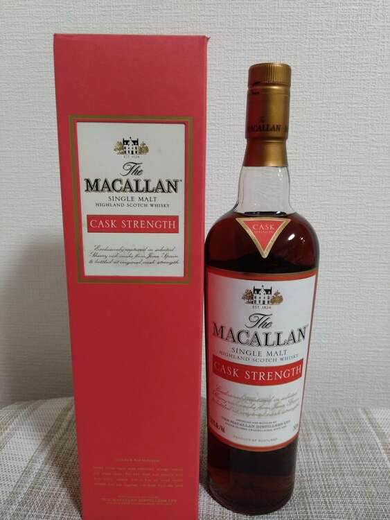 マッカラン　カスクストレングス（お酒）の商品画像 - 査定依頼日：2025年3月22日 - 最高査定価格：120,000円