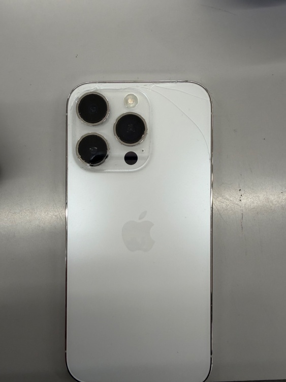 iPhone 14 Pro 256GB SIMフリー（スマホ）の商品画像 - 査定依頼日：2026年3月19日 - 最高査定価格：57,000円