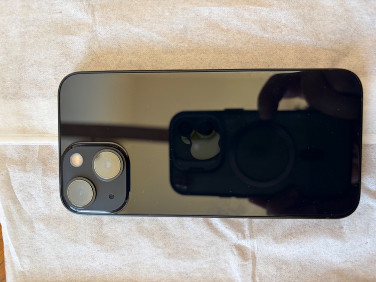 iPhone 13 mini 256GB SIMフリー（スマホ）の商品画像 - 査定依頼日：2026年5月10日 - 最高査定価格：30,000円