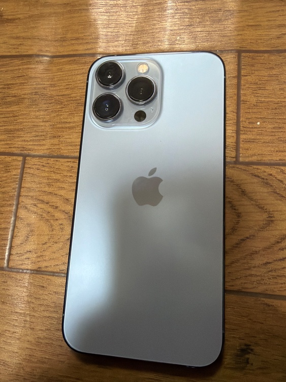 iPhone 13 Pro 256GB Softbank（スマホ）の商品画像 - 査定依頼日：2026年1月23日 - 最高査定価格：53,000円