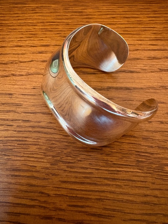 ティファニー　ボーンカフ　バングル　ブレスレット（金・貴金属）の商品画像 - 査定依頼日：2026年2月16日 - 最高査定価格：130,000円