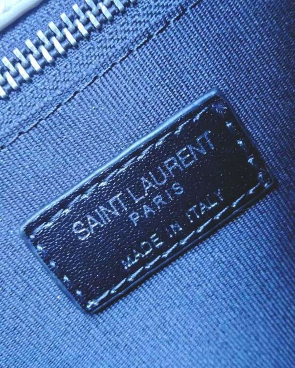 イブサンローラン  （ブランドバッグ）の商品画像 - 査定依頼日：2025年2月15日 - 最高査定価格：180,000円