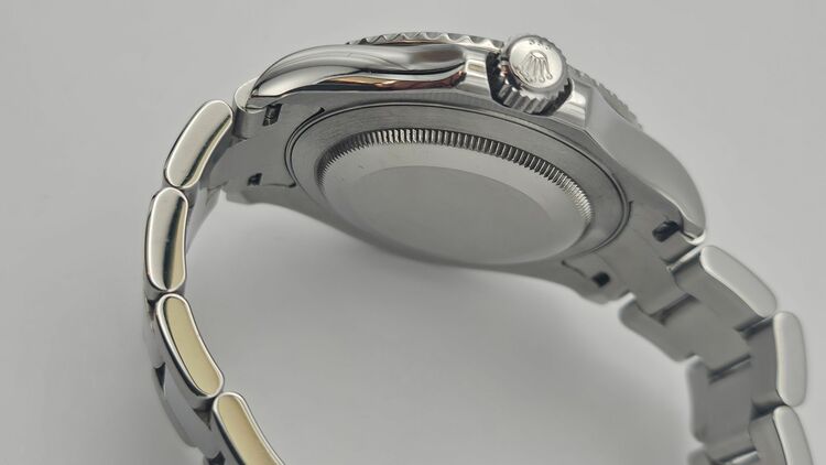 ロレックス ヨットマスター 16622（高級時計）の商品画像 - 査定依頼日：2025年11月25日 - 最高査定価格：1,380,000円