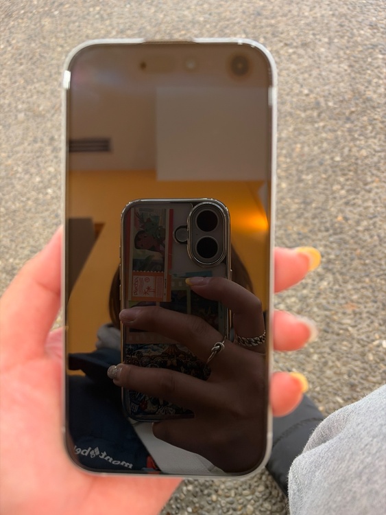 iPhone 15 128GB SIMフリー（スマホ）の商品画像 - 査定依頼日：2026年2月2日 - 最高査定価格：64,000円