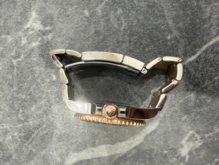 ロレックス GMTマスター （高級時計）の商品画像 - 査定依頼日：2025年7月1日 - 最高査定価格：2,700,000円