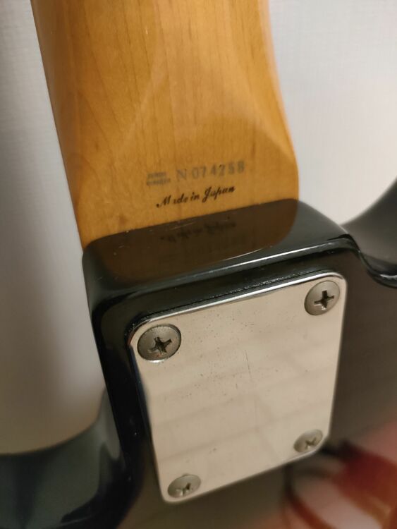 Fender Jazz Bass　シリアルN074258 （ピアノ・楽器・PA機材）の商品画像 - 査定依頼日：2025年9月15日 - 最高査定価格：55,000円