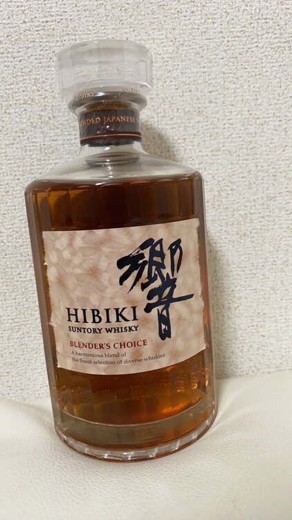 ウイスキー サントリー響 （お酒）の商品画像 - 査定依頼日：2025年2月13日 - 最高査定価格：13,500円
