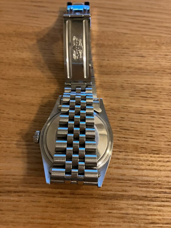 ロレックス パーペチュアルデイト （高級時計）の商品画像 - 査定依頼日：2025年2月6日 - 最高査定価格：700,000円