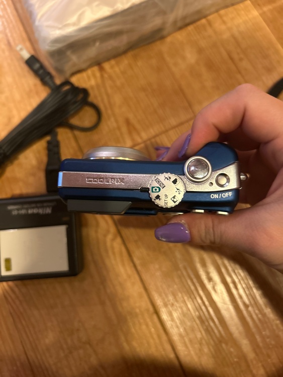 Nikon coolpix5200（カメラ）の商品画像 - 査定依頼日：2026年3月2日 - 最高査定価格：3,000円