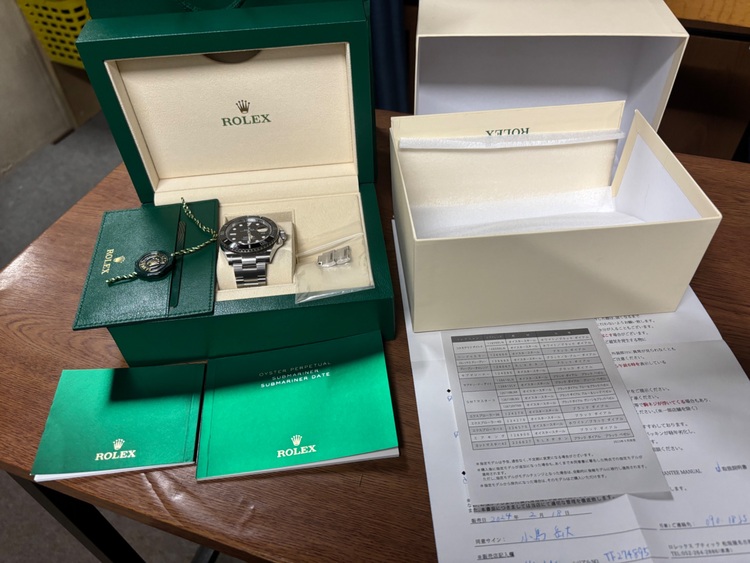 ロレックス　サブマリーナデイト（高級時計）の商品画像 - 査定依頼日：2025年10月22日 - 最高査定価格：2,120,000円
