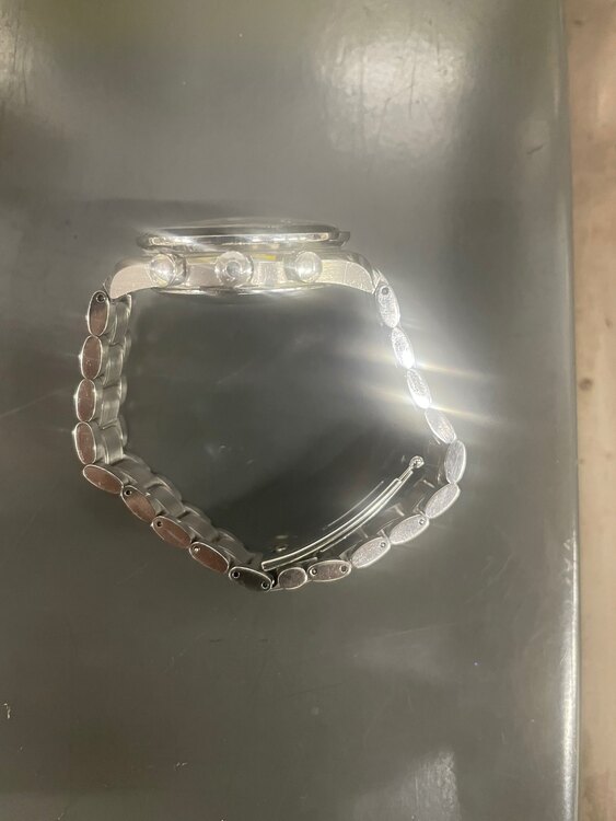 オメガ スピードマスター 33513.46（高級時計）の商品画像 - 査定依頼日：2025年5月20日 - 最高査定価格：400,000円