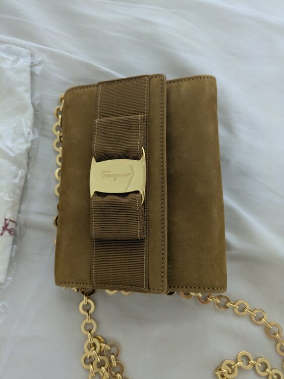 ミニチェーンショルダー（ブランドバッグ）の商品画像 - 査定依頼日：2026年4月25日 - 最高査定価格：20,000円