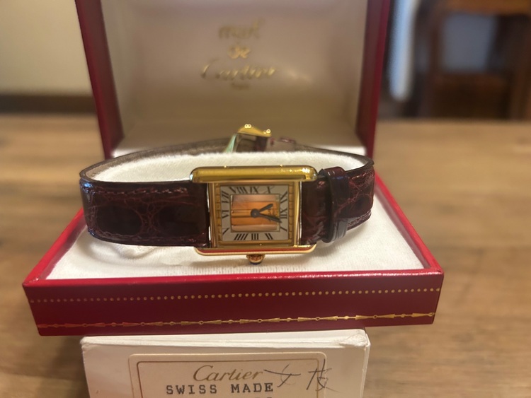 カルティエ タンク （高級時計）の商品画像 - 査定依頼日：2025年7月8日 - 最高査定価格：250,000円