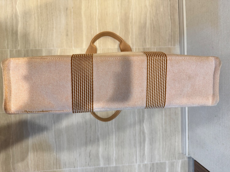 エルメス フールトゥ （ブランドバッグ）の商品画像 - 査定依頼日：2025年7月4日 - 最高査定価格：30,000円