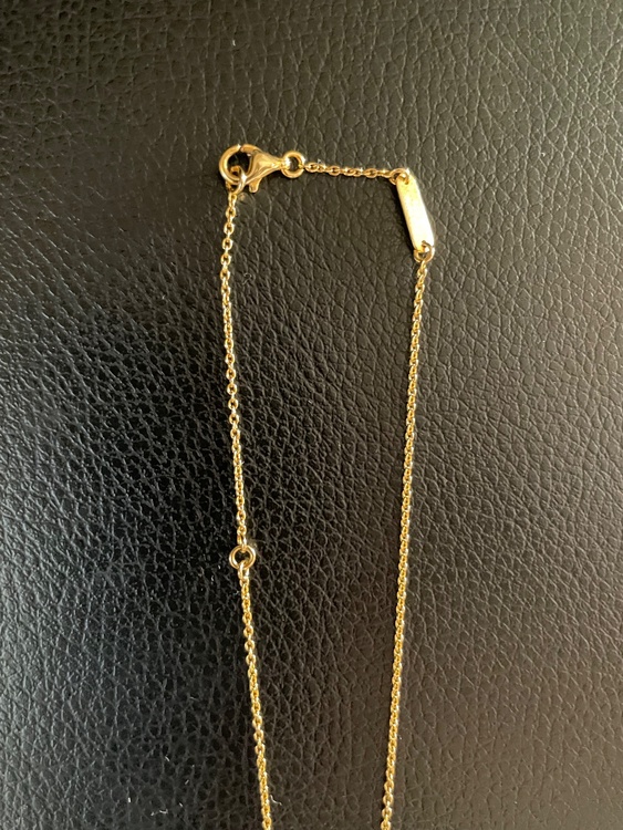 Van Cleef & Arpels クロス ダイヤモンド ネックレス（宝石）の商品画像 - 査定依頼日：2026年9月6日 - 最高査定価格：185,000円