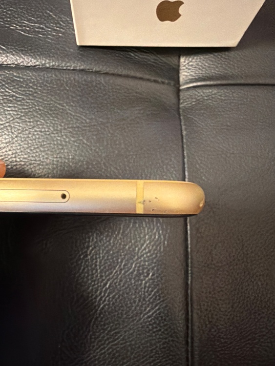 iPhoneXR 128GB yellow（スマホ）の商品画像 - 査定依頼日：2026年8月11日 - 最高査定価格：8,000円