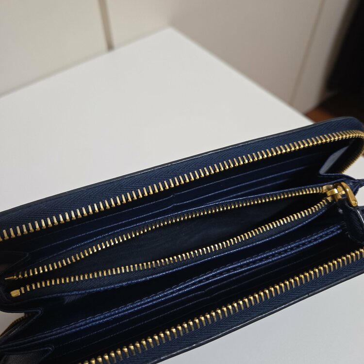 プラダ  （ブランドバッグ）の商品画像 - 査定依頼日：2026年3月23日 - 最高査定価格：30,000円