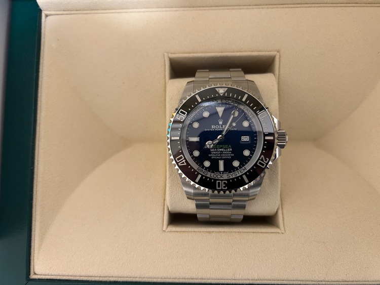 ロレックス その他 12666（高級時計）の商品画像 - 査定依頼日：2025年11月23日 - 最高査定価格：2,800,000円