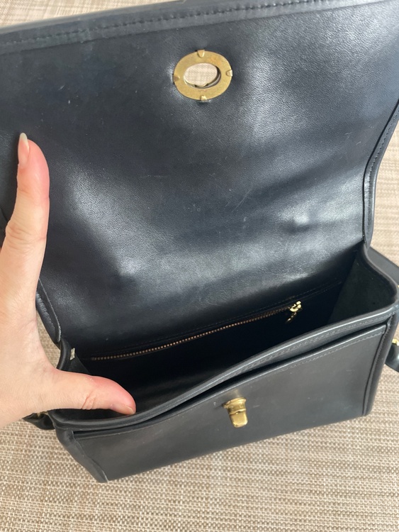 その他 コーチ （ブランドバッグ）の商品画像 - 査定依頼日：2026年3月23日 - 最高査定価格：2,500円