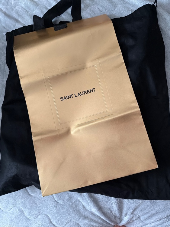 イブサンローラン  （ブランドバッグ）の商品画像 - 査定依頼日：2026年2月28日 - 最高査定価格：240,000円