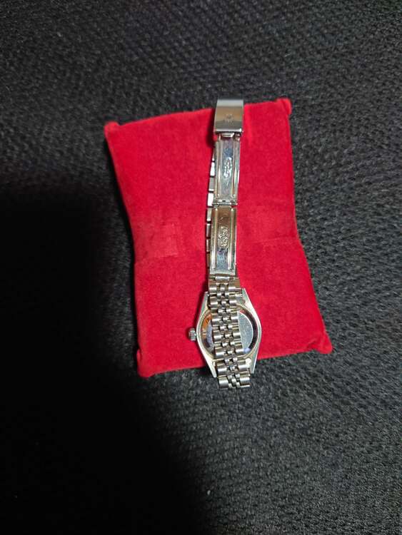 ロレックス デイトジャスト レディース  79174 ぴん（高級時計）の商品画像 - 査定依頼日：2025年3月9日 - 最高査定価格：580,000円