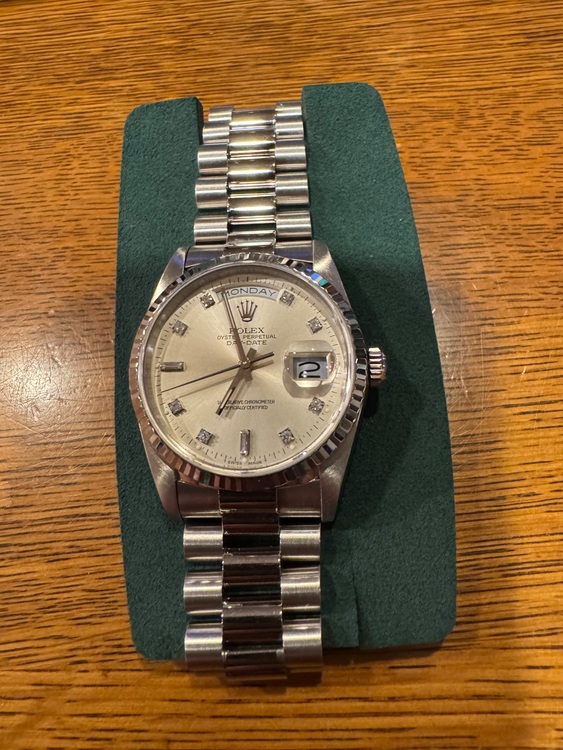 ロレックス デイデイト 29125054（高級時計）の商品画像 - 査定依頼日：2025年8月25日 - 最高査定価格：2,450,000円